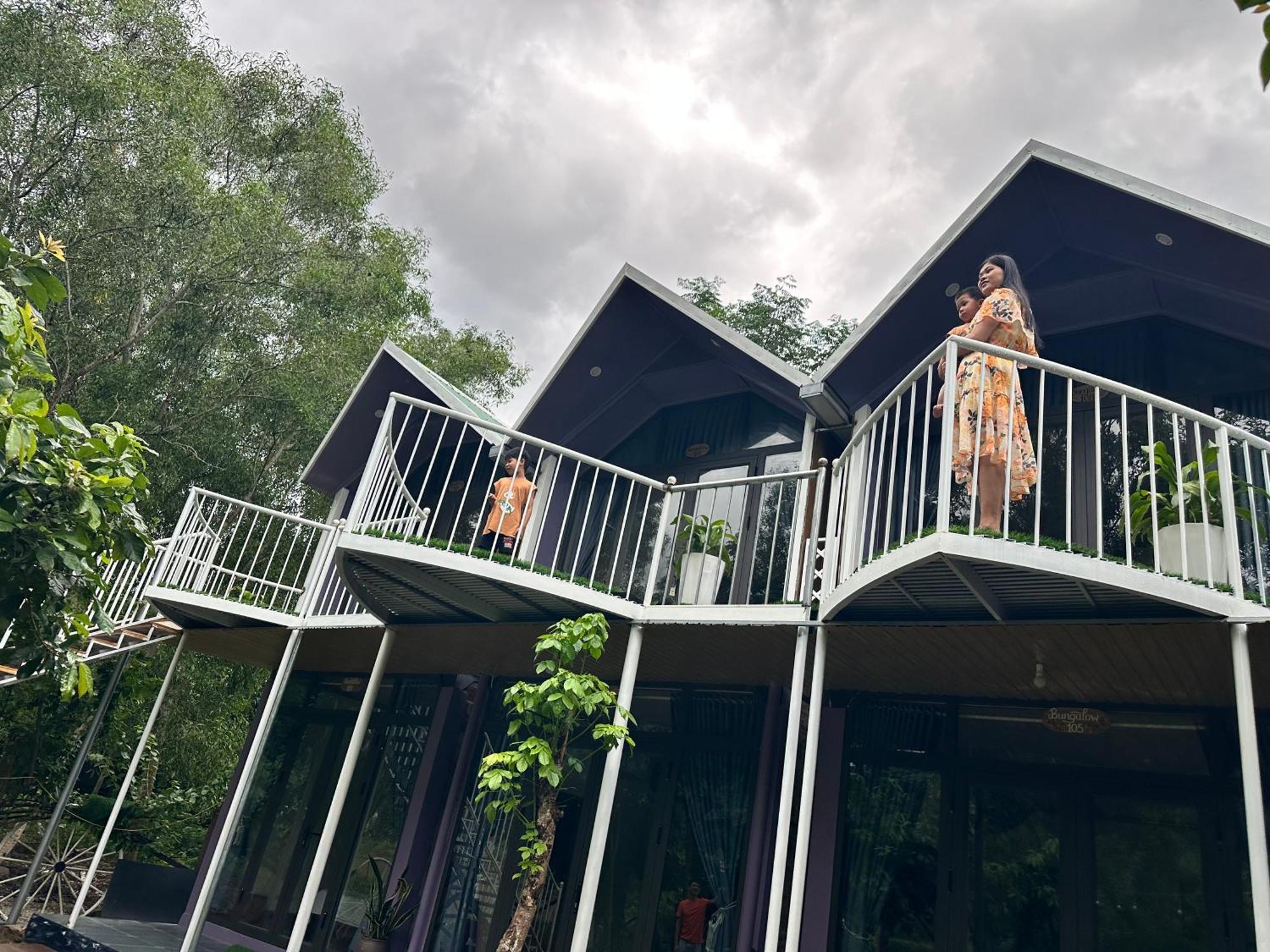 Son River House Фонг Нха Екстериор снимка