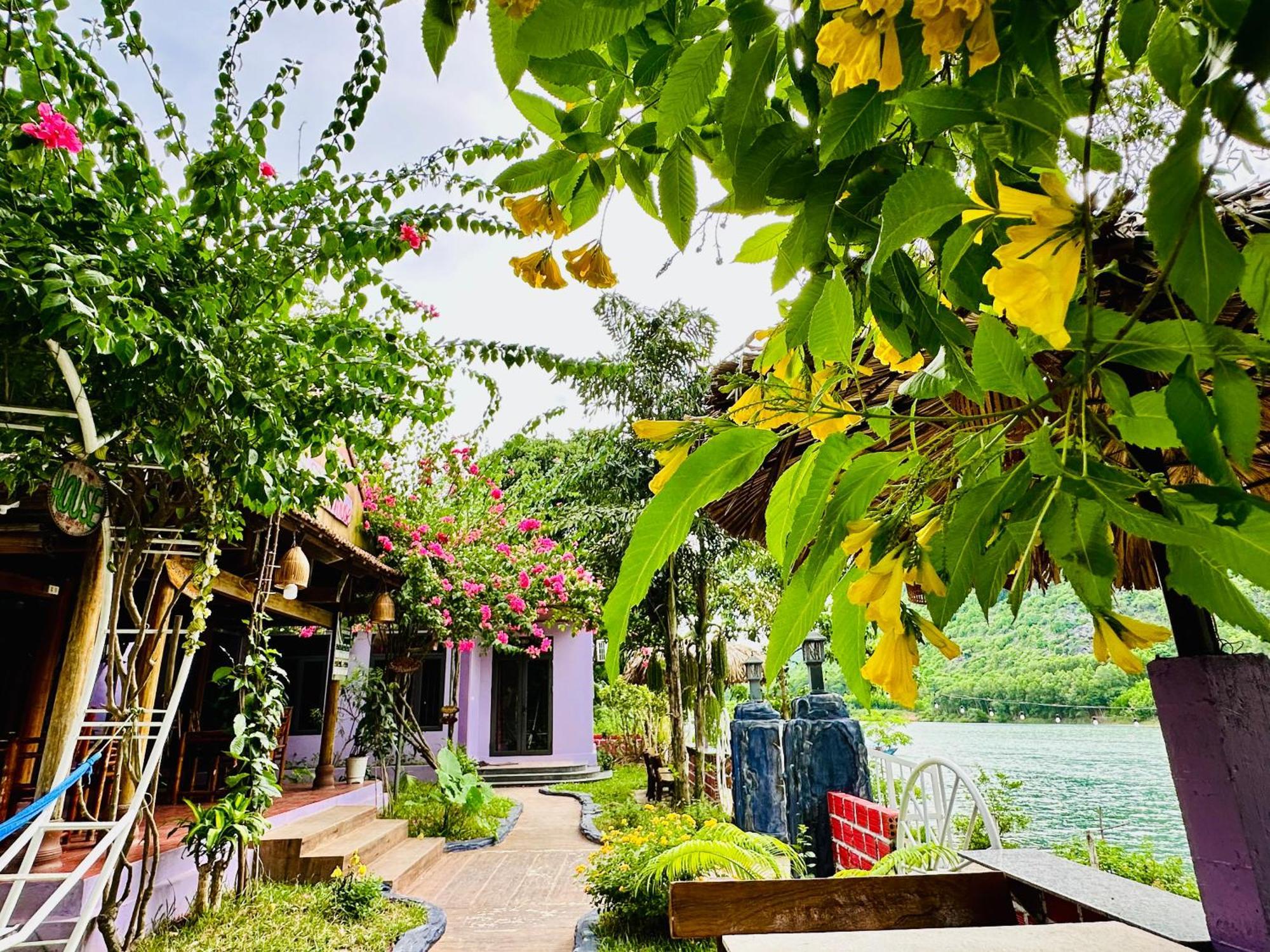 Son River House Фонг Нха Екстериор снимка